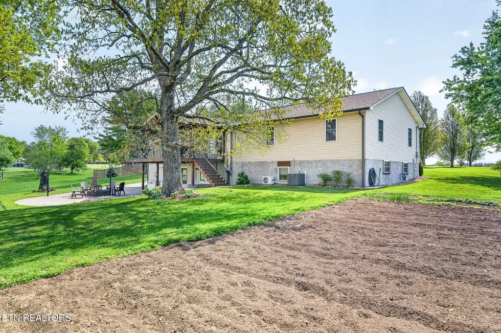 7668 Plateau Road Crossville TN 38571