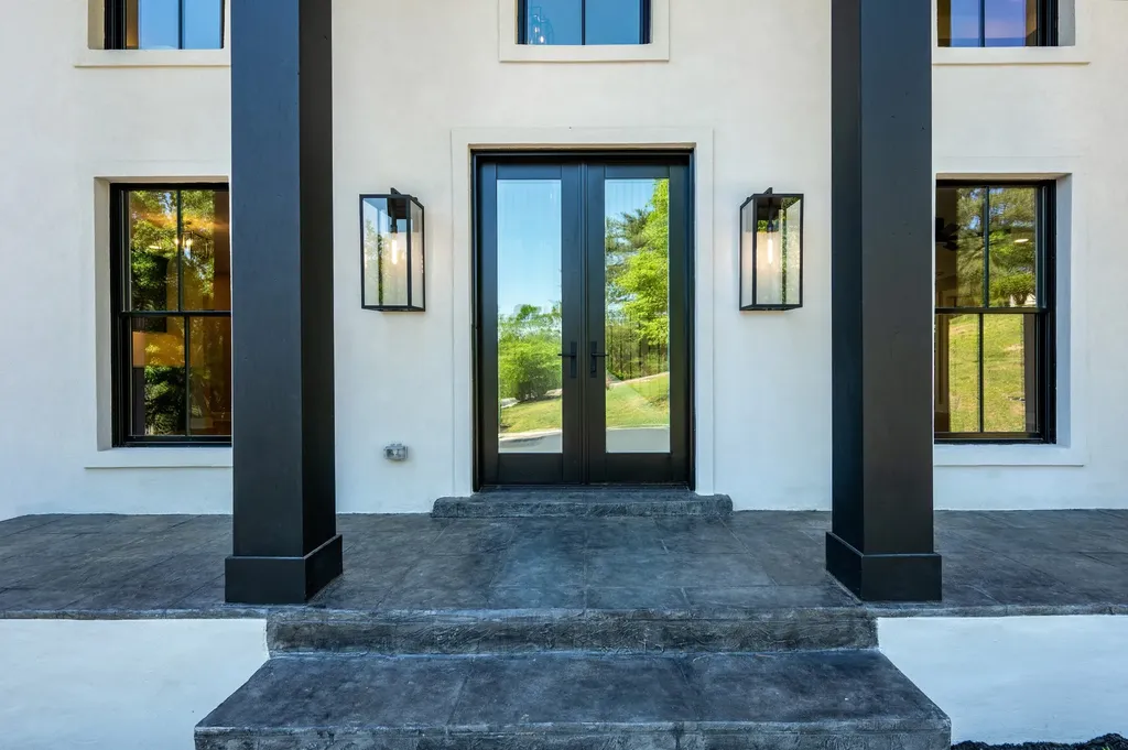 1235 Carl Seyfert Memorial Drive Brentwood TN 37027
