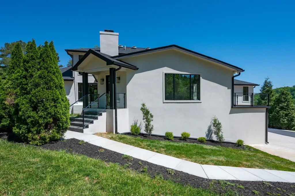 1235 Carl Seyfert Memorial Drive Brentwood TN 37027