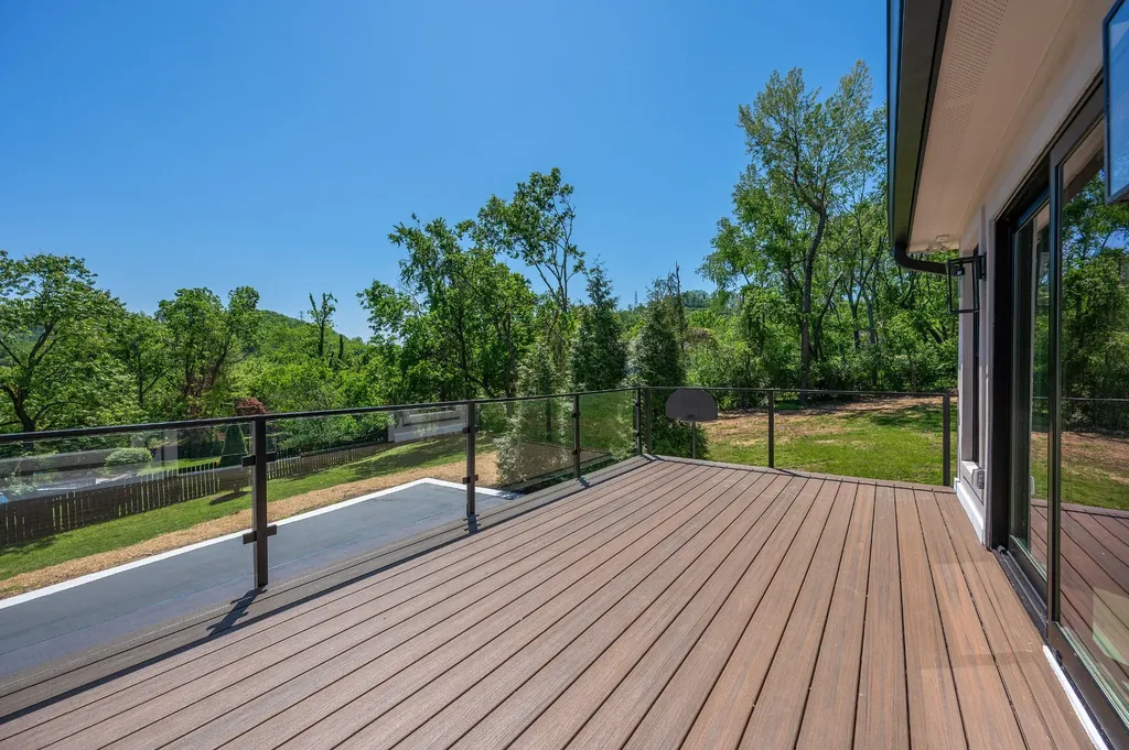 1235 Carl Seyfert Memorial Drive Brentwood TN 37027