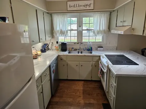 106 Willow St, N Cowan TN 37318
