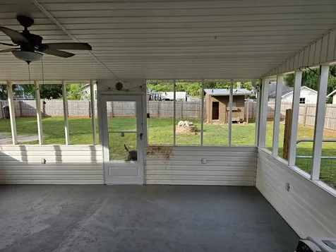 106 Willow St, N Cowan TN 37318