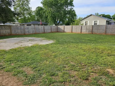 106 Willow St, N Cowan TN 37318