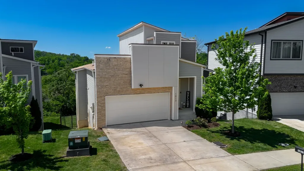 1813 Sprucewood Lane Nashville TN 37211