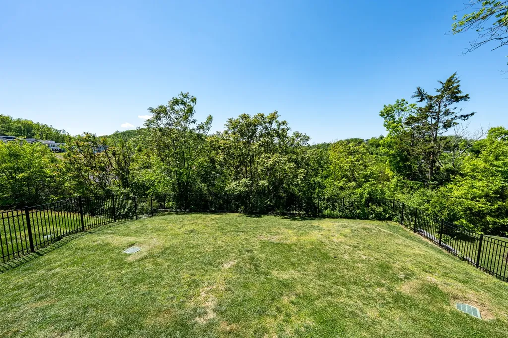 1813 Sprucewood Lane Nashville TN 37211