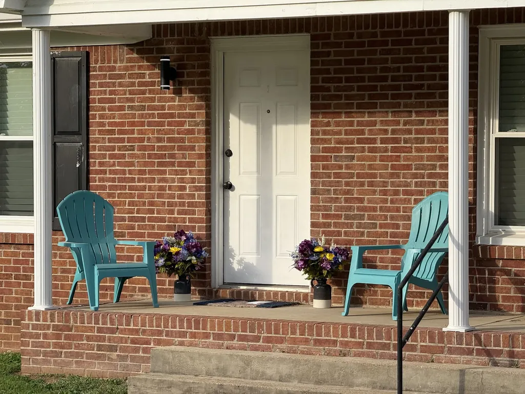 704 Redwood Circle Columbia TN 38401