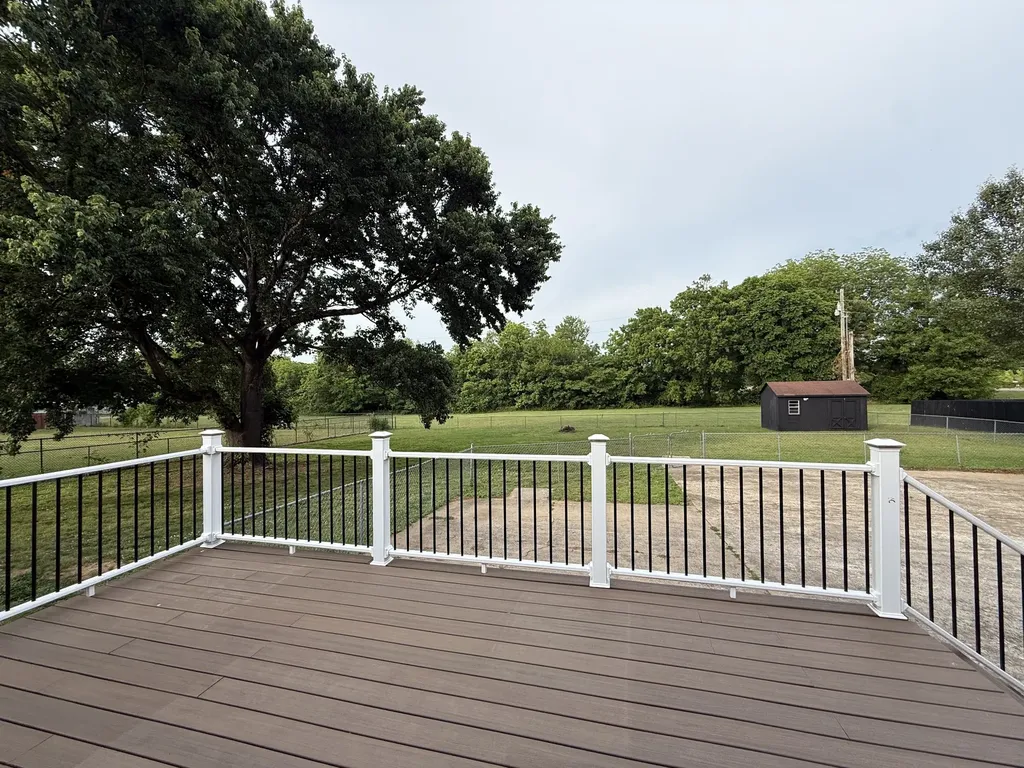 704 Redwood Circle Columbia TN 38401