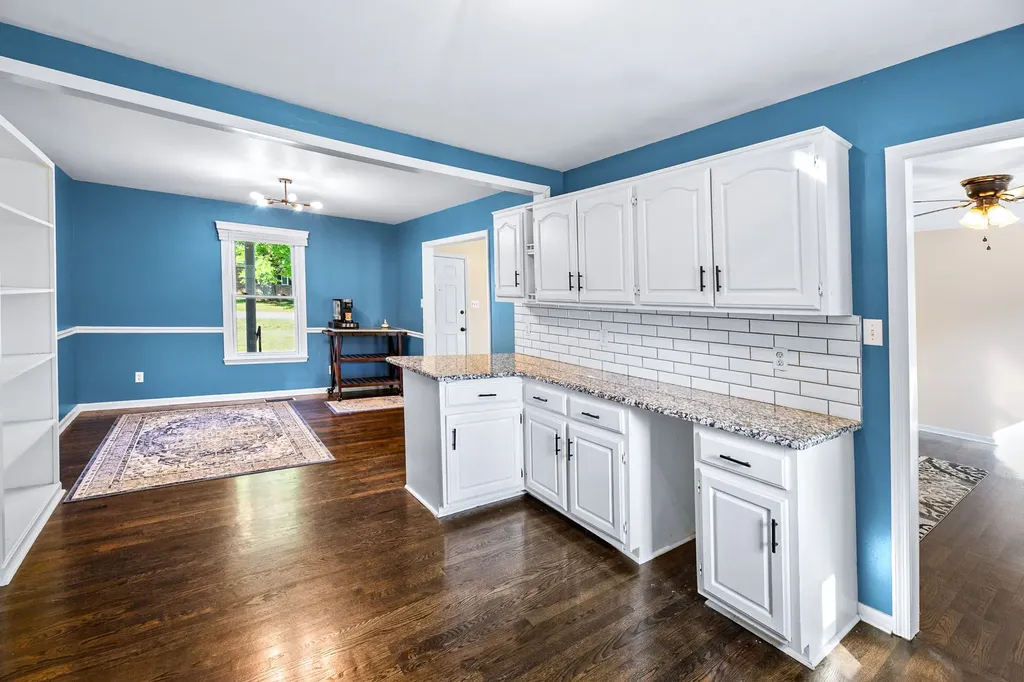 704 Redwood Circle Columbia TN 38401
