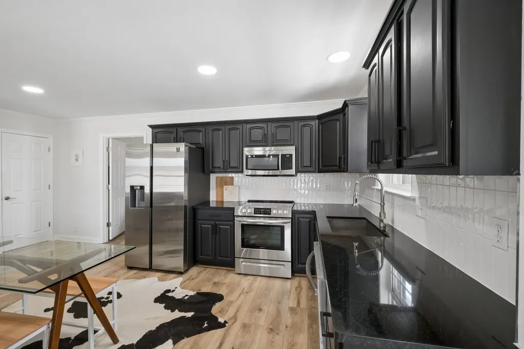 2418C Abbott Martin Road Nashville TN 37215