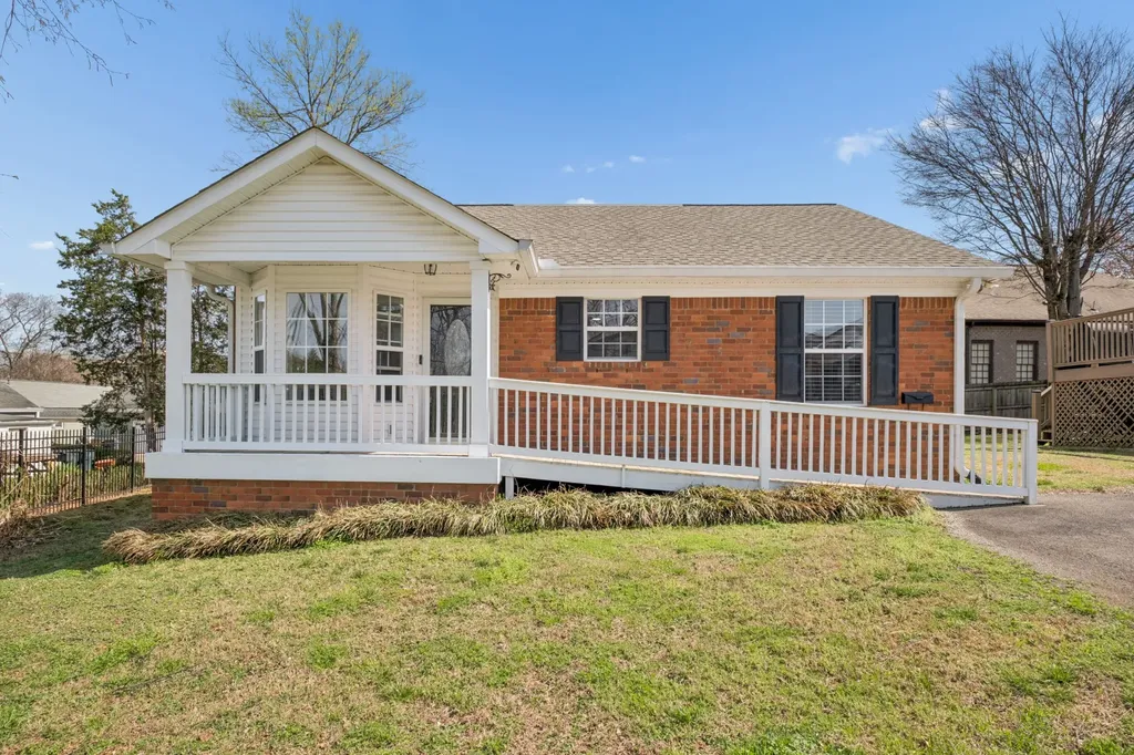 2418C Abbott Martin Road Nashville TN 37215
