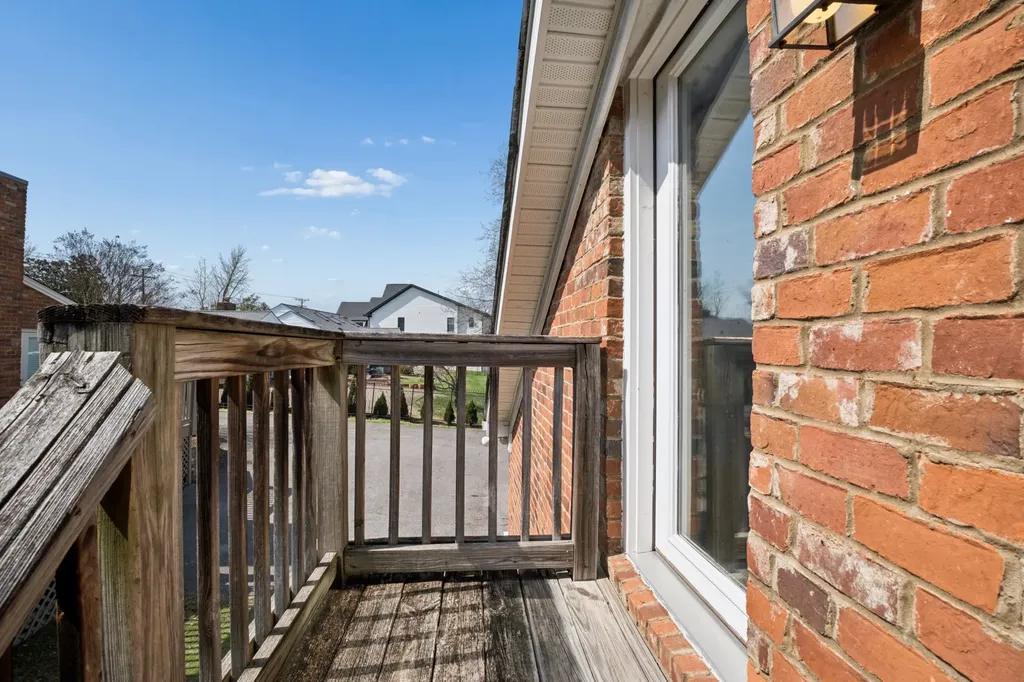 2418C Abbott Martin Road Nashville TN 37215