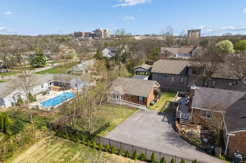 2418C Abbott Martin Road Nashville TN 37215