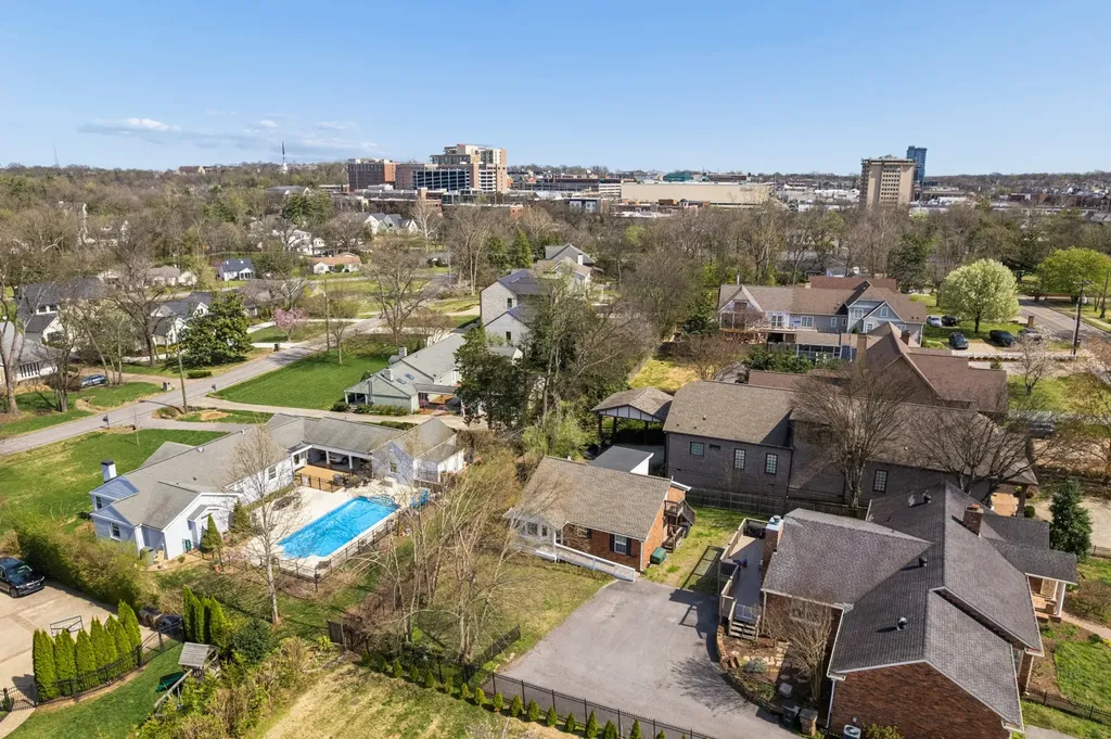 2418C Abbott Martin Road Nashville TN 37215
