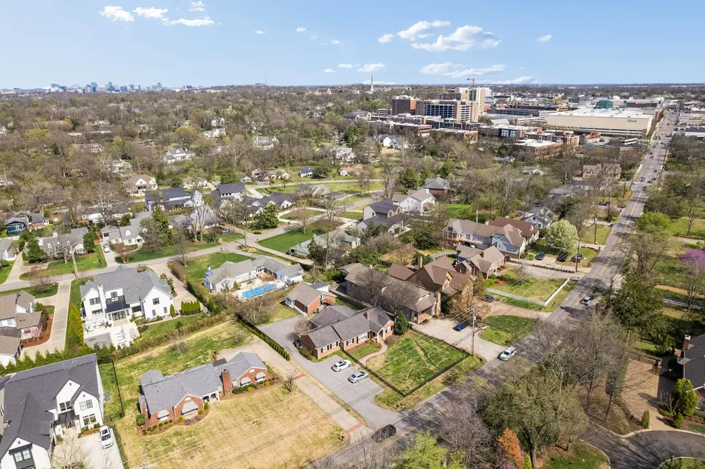 2418C Abbott Martin Road Nashville TN 37215