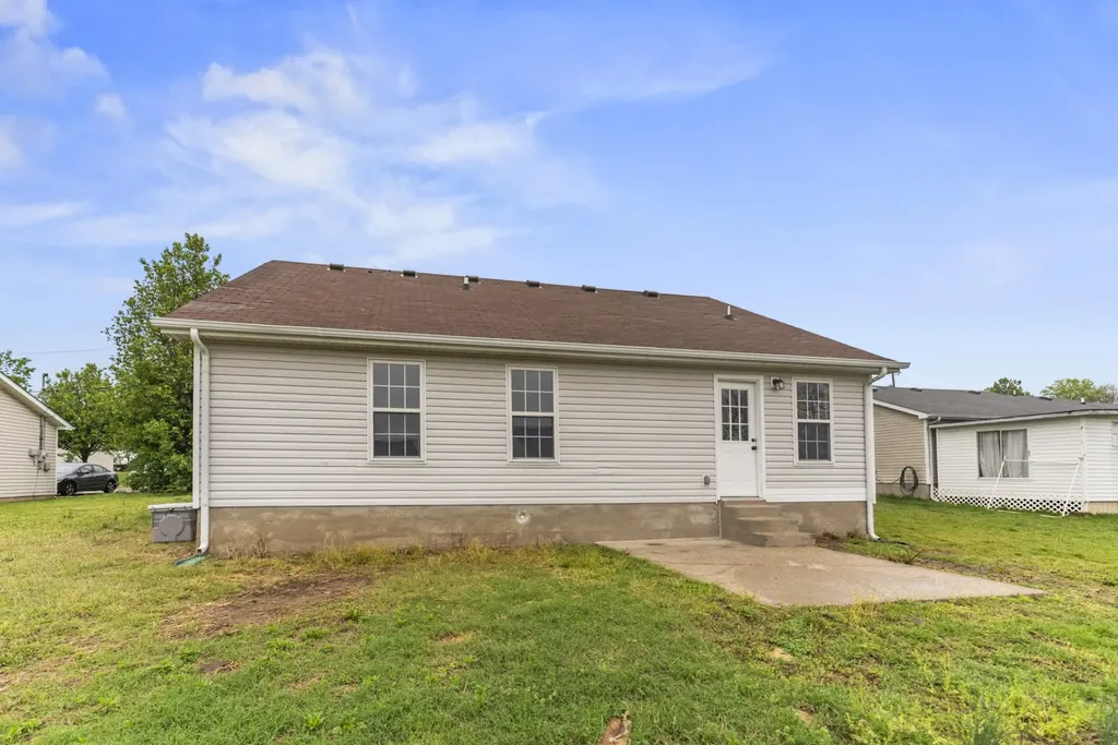 1626 Jo Ann Drive La Vergne TN 37086