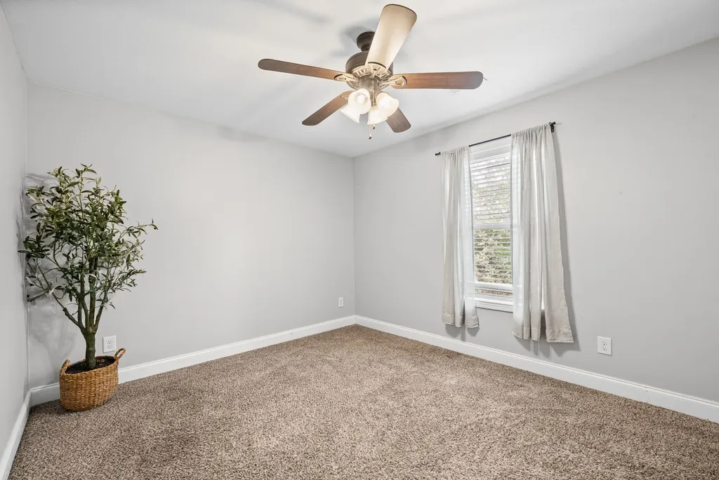 513 Somerset Lane Clarksville TN 37042