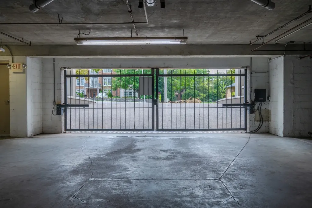 3818 West End Avenue Nashville TN 37205