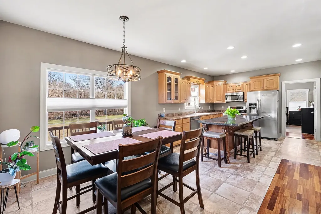 1238 Sam Johnson Road Columbia TN 38401