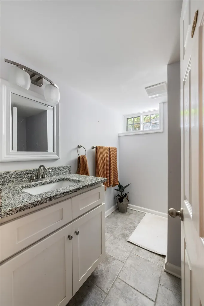 727 Woodmere Drive Nashville TN 37217