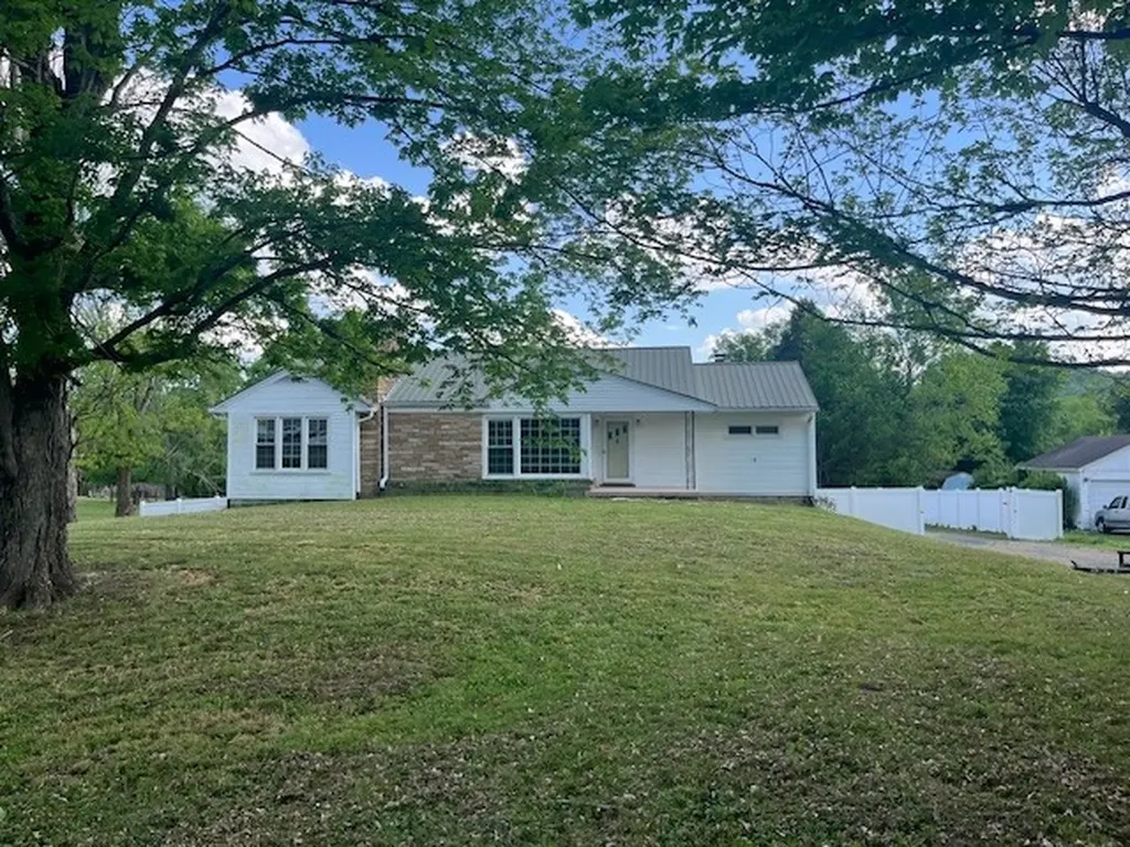 325 Murfreesboro Road Woodbury TN 37190