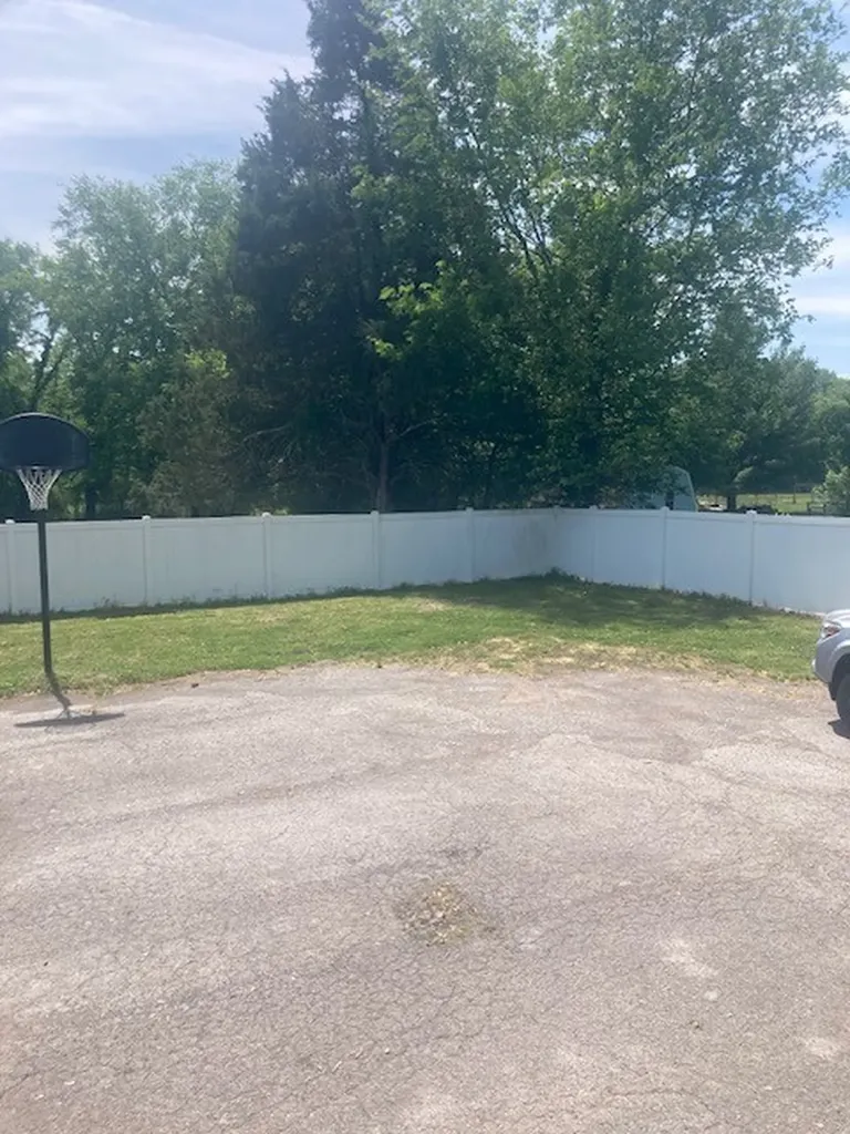 325 Murfreesboro Road Woodbury TN 37190