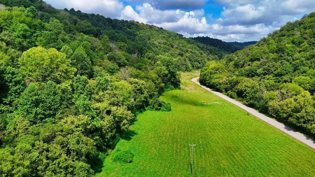 4 Big Hill Road Liberty TN 37095