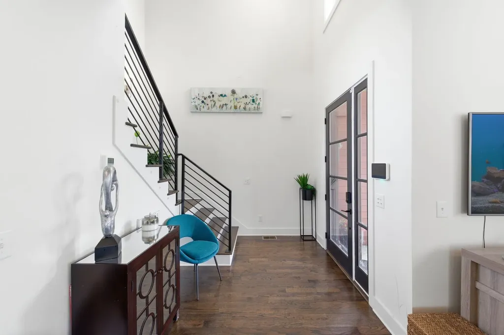 1606 10th Ave, N Nashville TN 37208