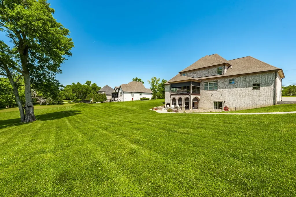 872 Douglas Bend Road Gallatin TN 37066
