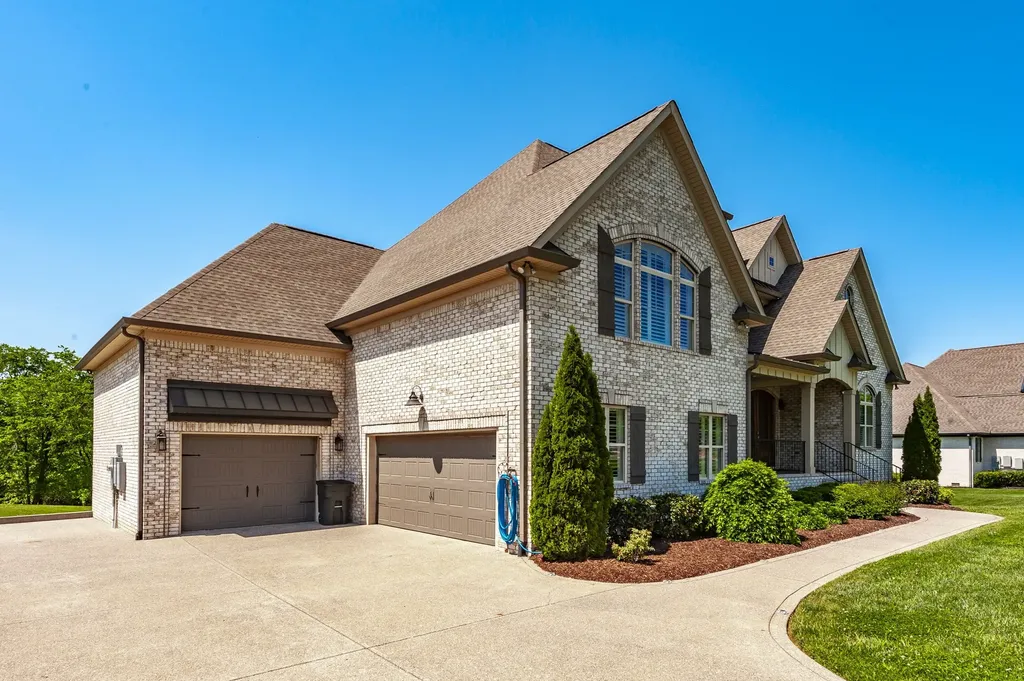 872 Douglas Bend Road Gallatin TN 37066