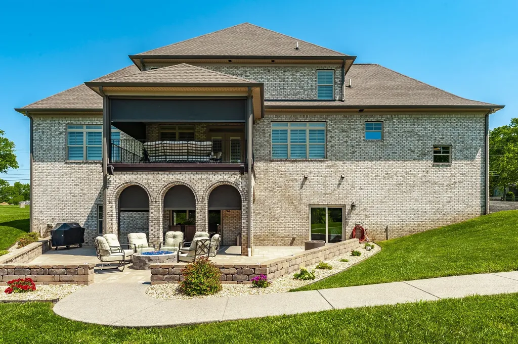 872 Douglas Bend Road Gallatin TN 37066