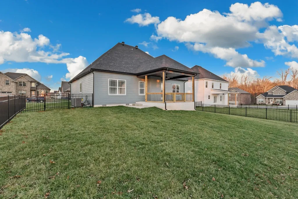 994 Alton Drive Clarksville TN 37043
