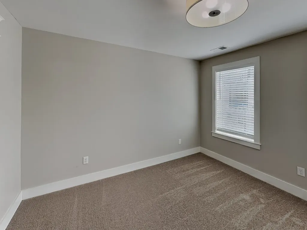 6813 Charlotte Pike Nashville TN 37209