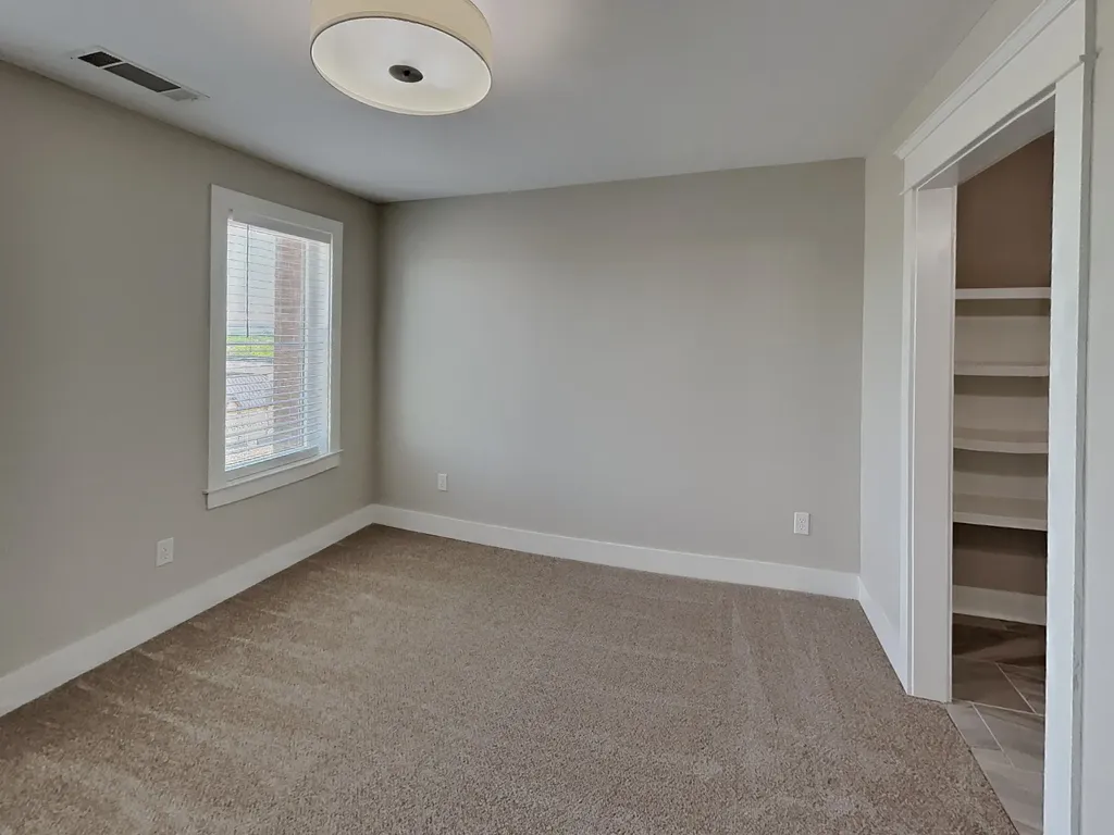 6813 Charlotte Pike Nashville TN 37209