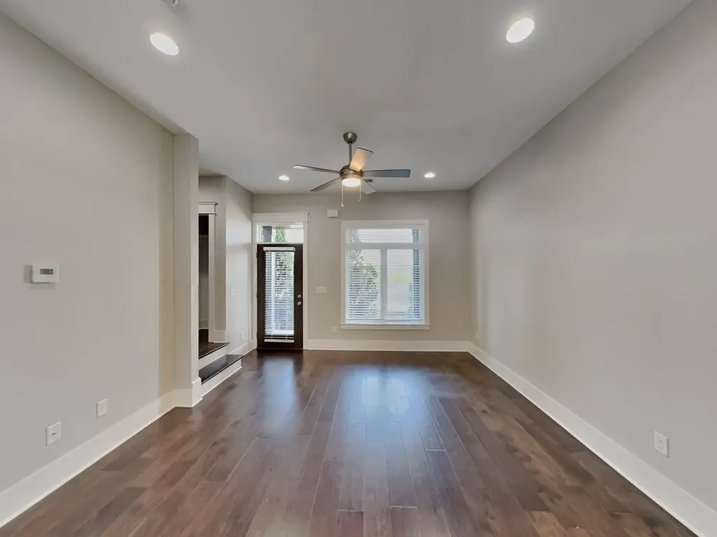 6813 Charlotte Pike Nashville TN 37209