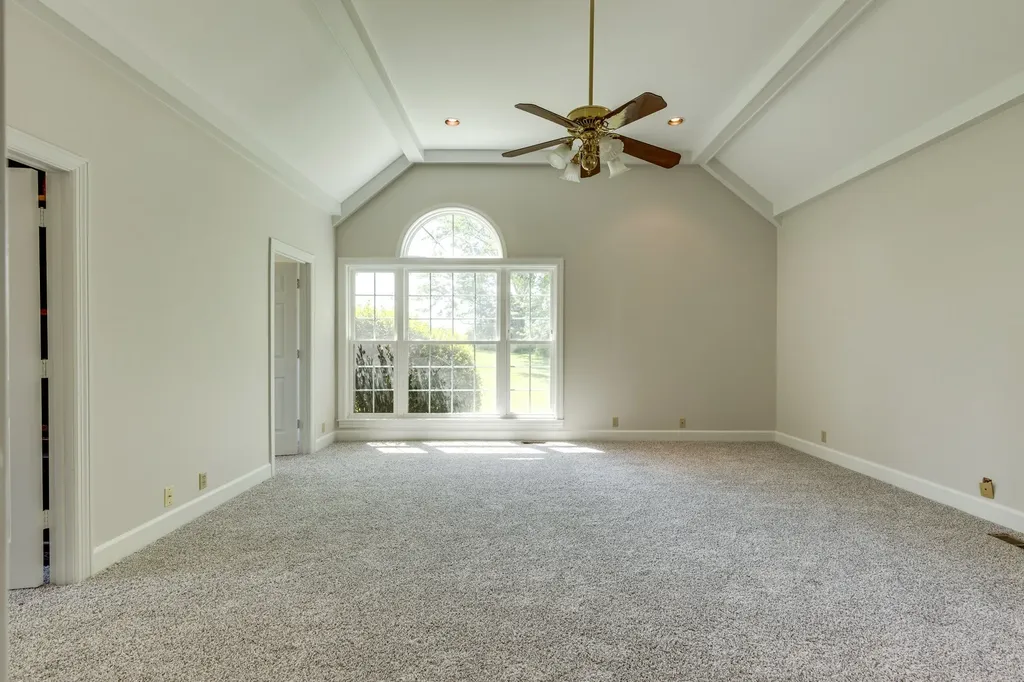 325 Clearview Drive Springfield TN 37172