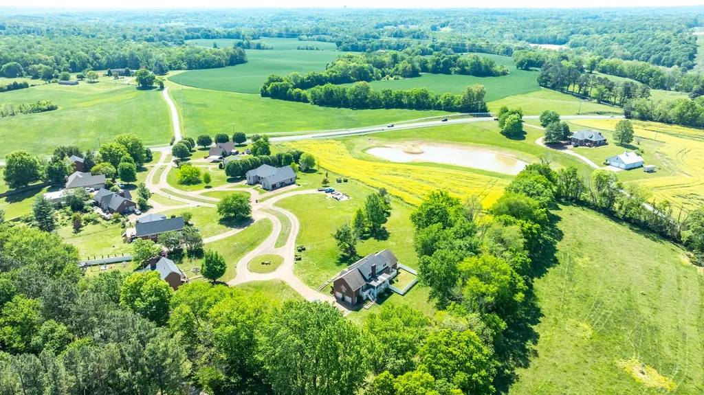 325 Clearview Drive Springfield TN 37172