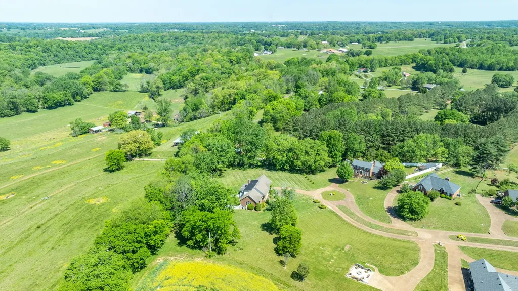 325 Clearview Drive Springfield TN 37172