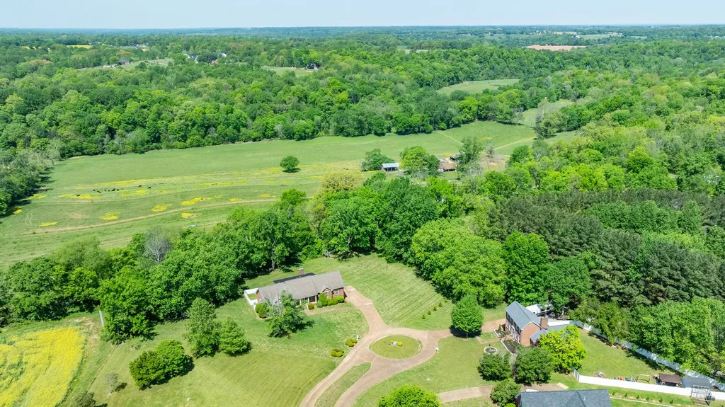 325 Clearview Drive Springfield TN 37172