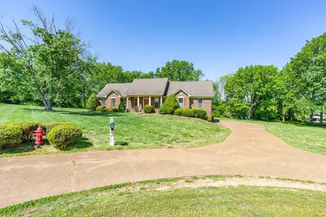 325 Clearview Drive Springfield TN 37172