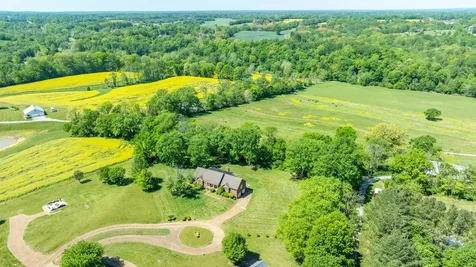 325 Clearview Drive Springfield TN 37172