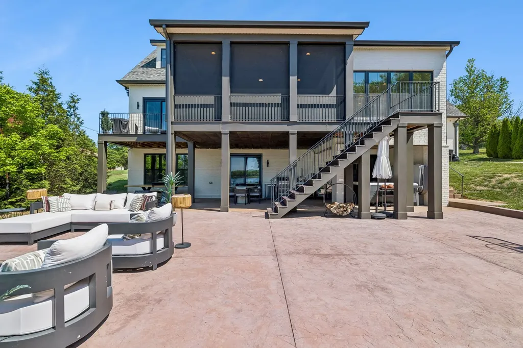 112 Sterling Road Hendersonville TN 37075