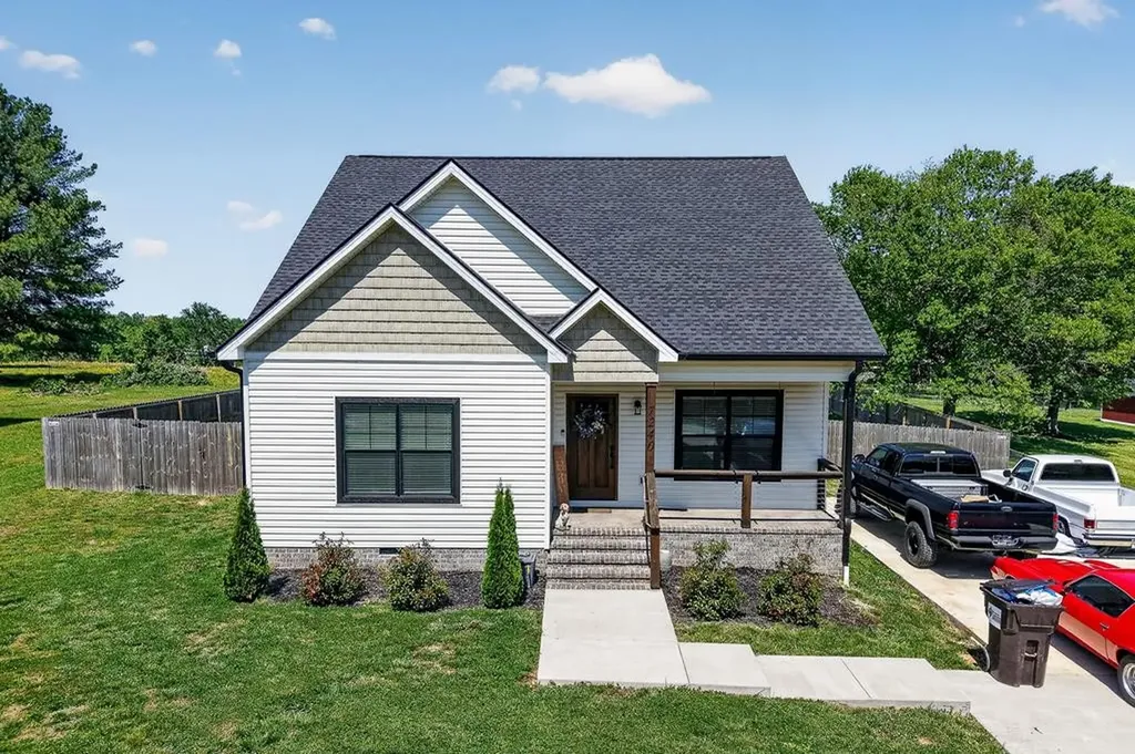 7240 Old Smithville Hwy, S Sparta TN 38583