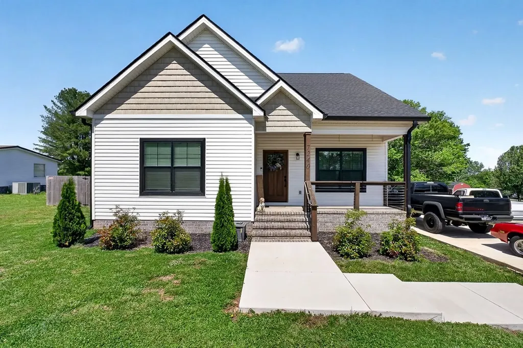 7240 Old Smithville Hwy, S Sparta TN 38583