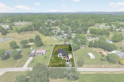 7240 Old Smithville Hwy, S Sparta TN 38583