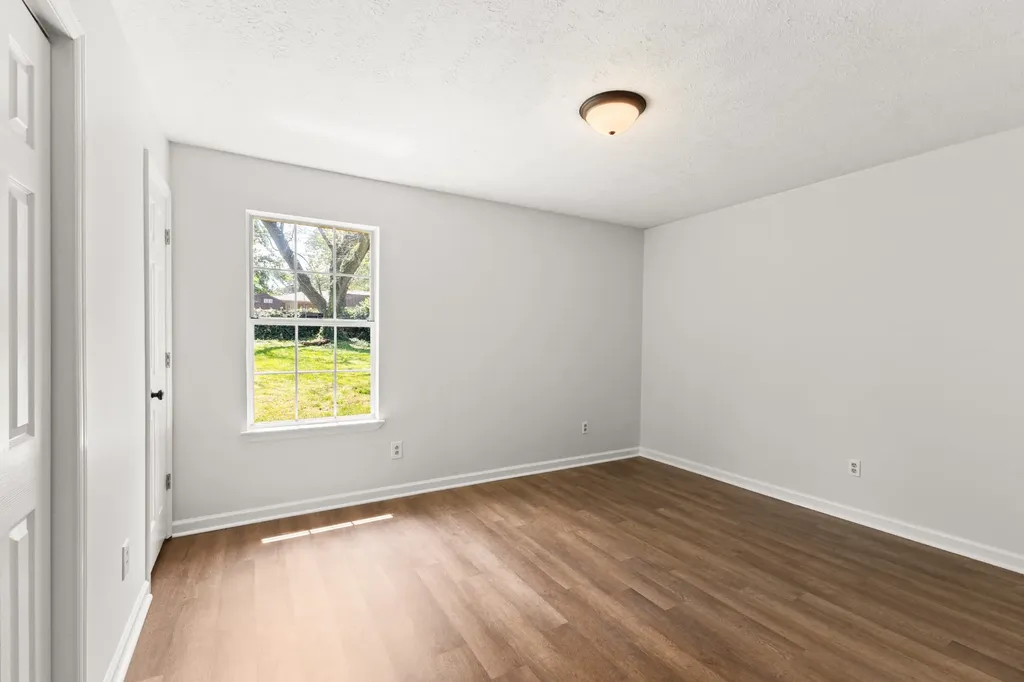 207 Juanita Avenue Gallatin TN 37066
