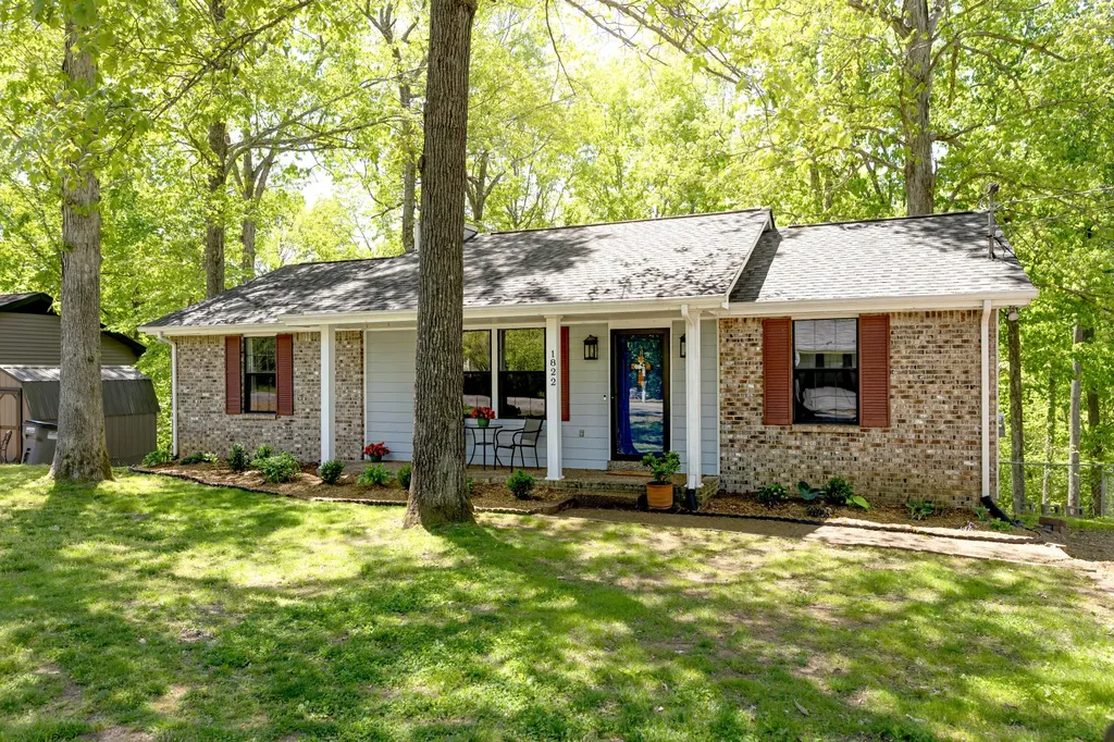 1822 Winding Way Drive White House TN 37188