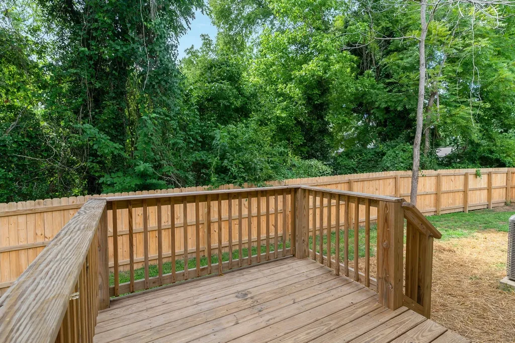 908 Mapleash Avenue Columbia TN 38401