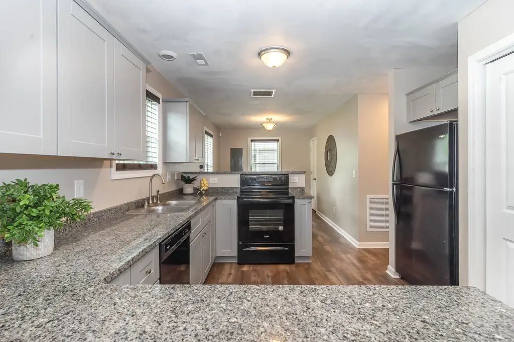 908 Mapleash Avenue Columbia TN 38401