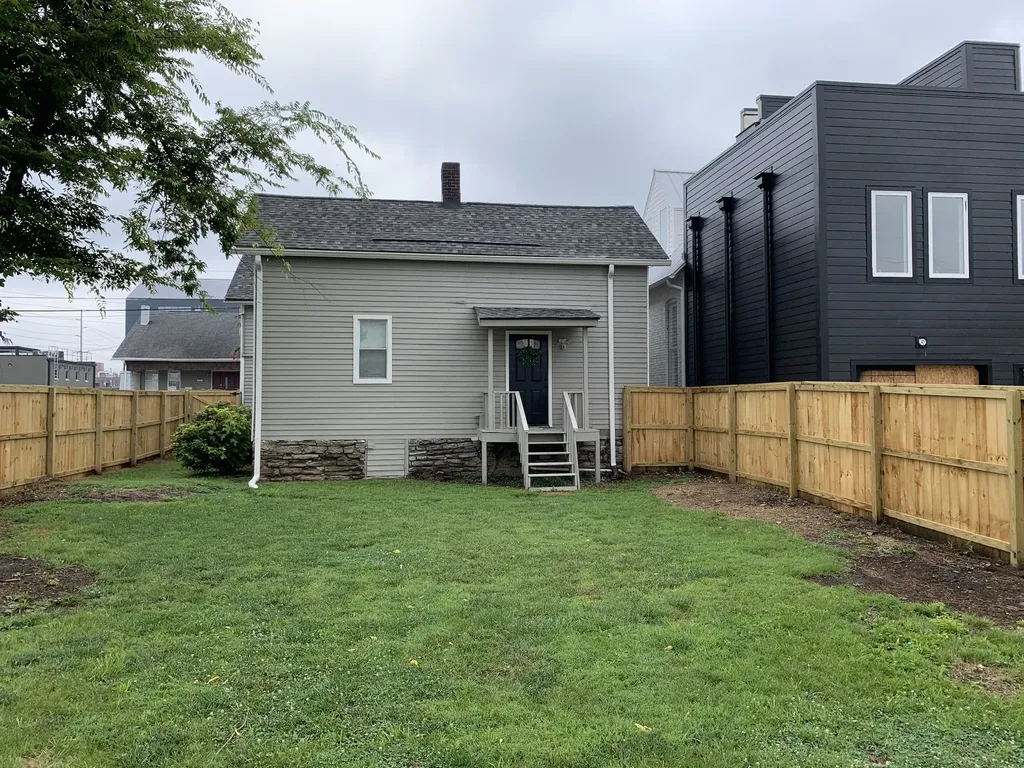 1120 3rd Ave, S Nashville TN 37210