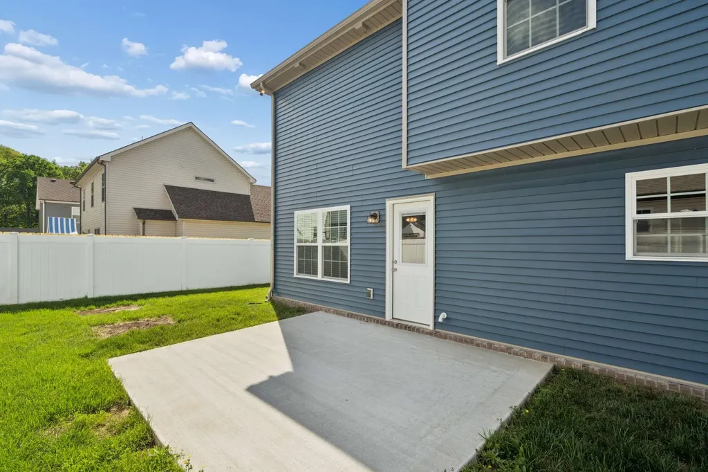 230 Timber Circle Manchester TN 37355
